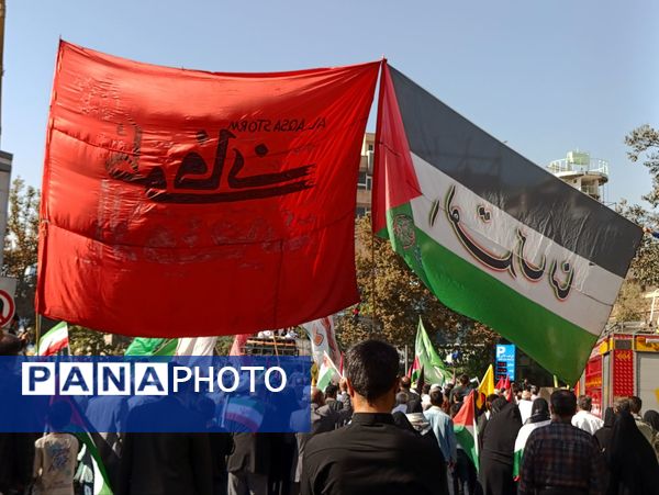 جمع خشم نصر در دومین سالگرد طوفان الاقصی؛ مردم پرشور به خیابان‌ها آمدند
