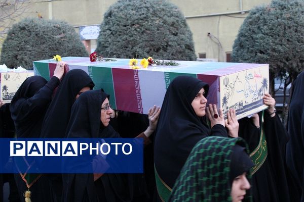 مراسم میزبانی شهدای گمنام دفاع مقدس در البرز