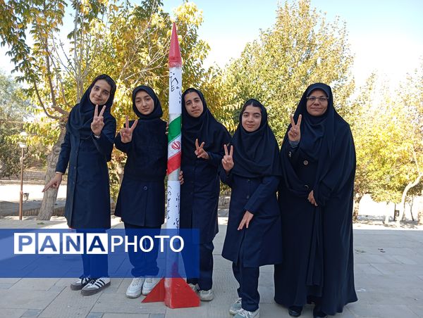 اردوی یک روزه دانش‌آموزان بسیجی همراه با ساخت موشک‌های استکبارستیزی 