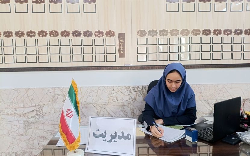 همدلی و همکاری دانش‌آموزان در اجرای طرح مدام دبیرستان دکتر جواد حداد ۲ 