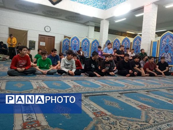 حضور پر شور دانش‌آموزان تهرانی در مراسم معنوی اعتکاف