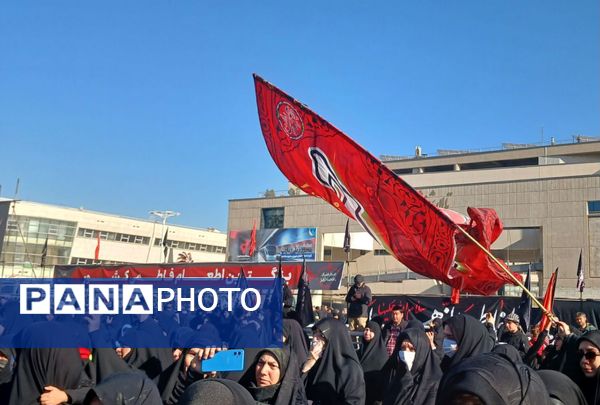 بزرگترین اطعام فاطمی کشور در مراسم استقبال از شهدا