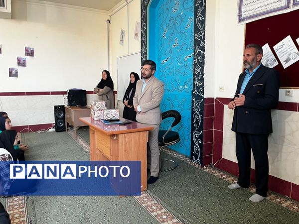 تجلیل از برگزیدگان مسابقات قرآنی 