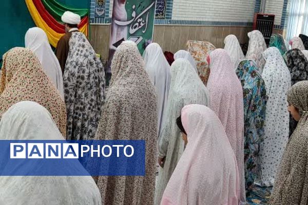 اعتکاف دختران آسمان با محوریت بصیرت نوجوان و حاج قاسم سلیمانی در باقرشهر 