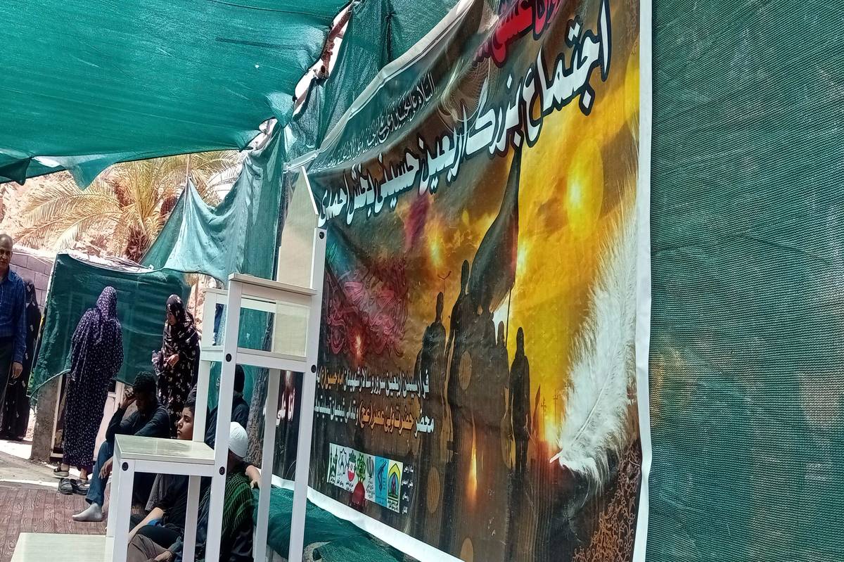 اجتماع بزرگ پیاده‌روی جاماندگان اربعین حسینی در روستای کاشان نمادی از عشق و ولایت مداری
