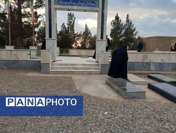 مراسم پرفیض دعای ندبه در امامزاده روستای مهدی آباد خلیل آباد