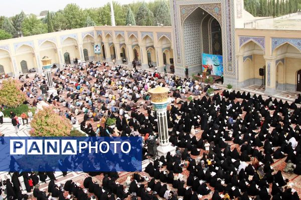  مراسم دعای پر فیض عرفه و مناجات عاشقانه امام حسین(ع) در زیارتگاه شهید آیت ا... مدرس(ره)