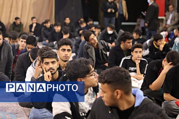 مراسم عزاداری هیئت‌های دانش‌آموزی مدارس پیشوا به مناسبت شهادت امامزاده جعفر(ع) در حرم مطهر آن حضرت