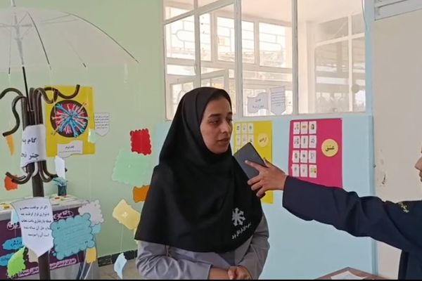 کارگاه عزت نفس در دبیرستان فرزانگان خواف برگزار شد