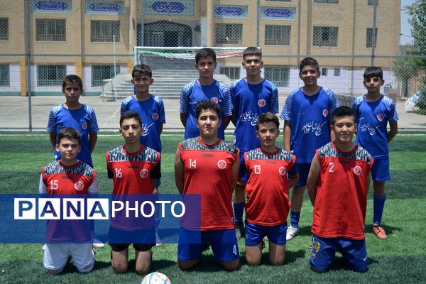 برگزاری آیین افتتاحیه زمین چمن مصنوعی هنرستان صنعت پژوهشان و مدرسه سردار سلیمانی بهارستان ۲