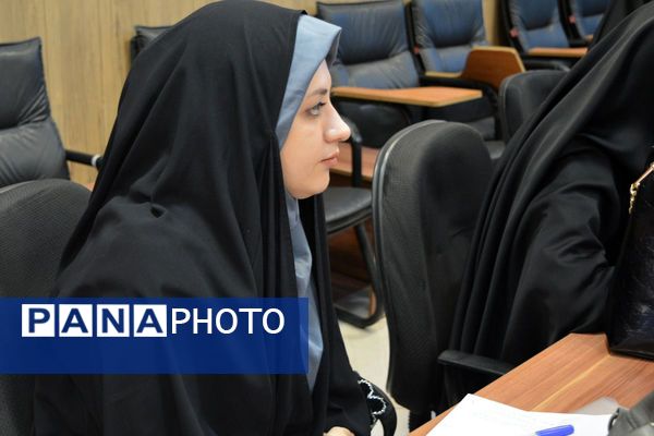 برگزاری جلسه توانمند سازی ویژه مشاوران جدیدالاورود در بهارستان دو