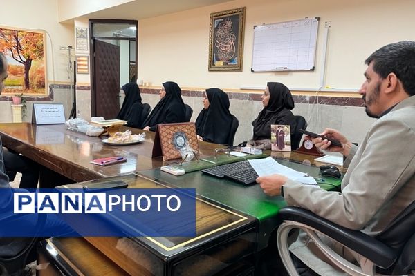 جلسه توانمندی سازی پذیرفته شدگان آزمون کیفیت بخشی سال 1403 در شهرستان قدس