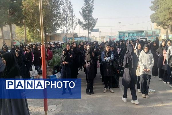 طرح تلاوت هر روز یک صحفه قرآن کریم در نیشابور