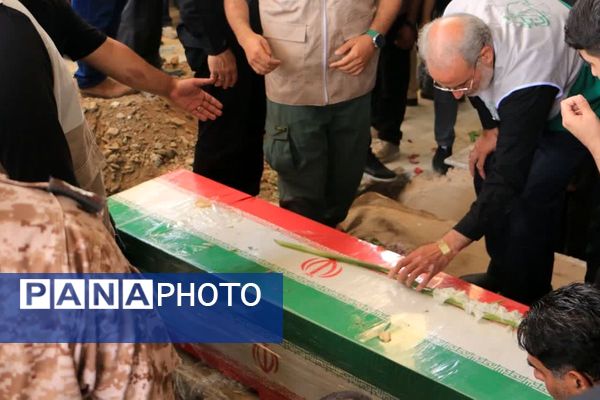 برگزاری مراسم تشییع پیکر مطهر  شهیدان مدافع وطن ، مصطفی بیات و غلامرضا سوری در آستان مقدس بی‌بی سکینه(س) صفادشت 
