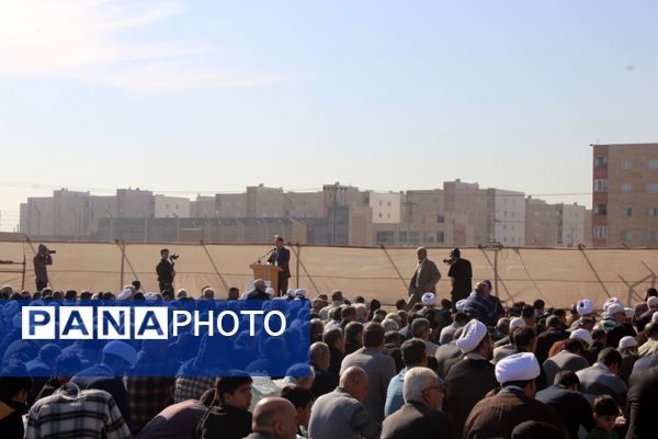 نماز باران در مدرسه نسل آفتاب