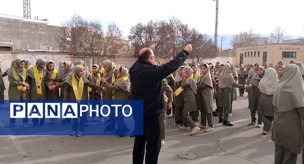 بازدید مسئولان سازمان دانش‌آموزی آذربایجان شرقی از مدارس تمام تشکیلاتی اهر