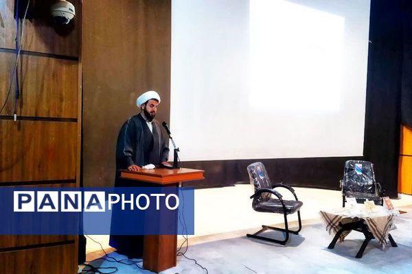 همایش بانوی مقاومت در فیروزکوه