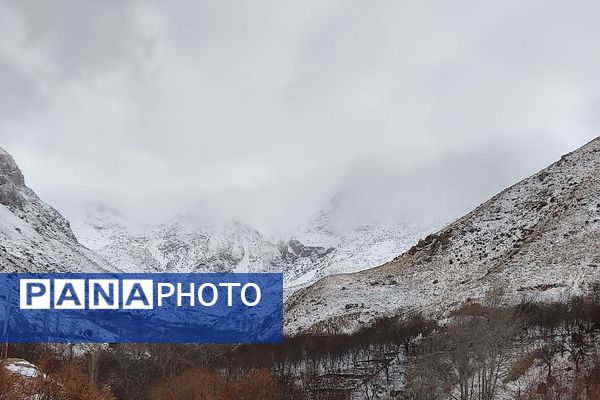 خودنمایی برف در شهر بار نیشابور