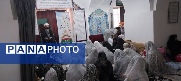 بانوان فدافن  زمزمه‌های ایمان در خلوت نورانی اعتکاف مسجد جامع