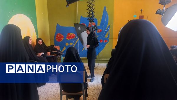 برگزاری هفته دوم دوره آموزشی فصل رویش در هنرستان ثمین