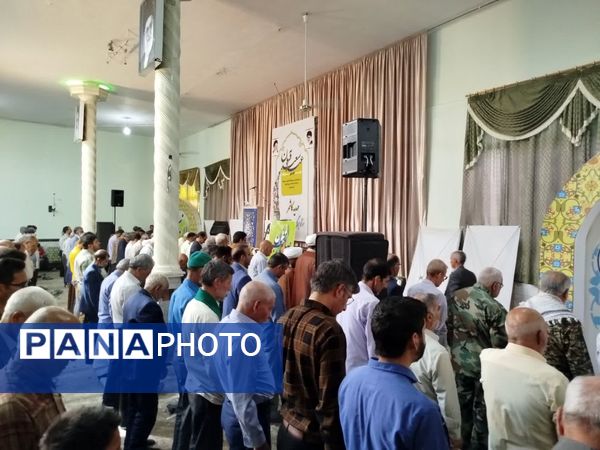 نماز باشکوه عید سعید قربان در شهرستان کاشمر 