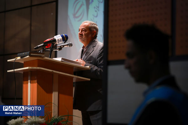 آیین استقبال از نو دانشجو معلمان دانشگاه تربیت دبیر شهید رجایی