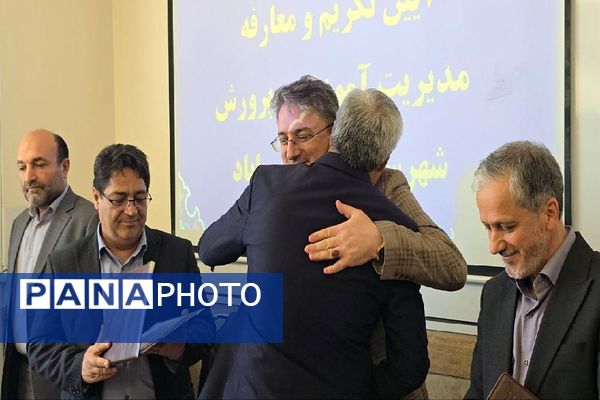 فصل تازه خدمت‌رسانی؛ مهدی ذبیحی بر سکوی مدیریت آموزش و پرورش گناباد