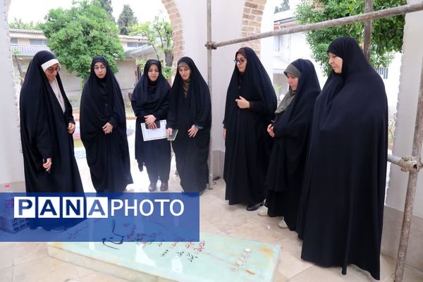 مراسم غبارروبی و عطرافشانی گلزار شهید گمنام دانشگاه فرهنگیان