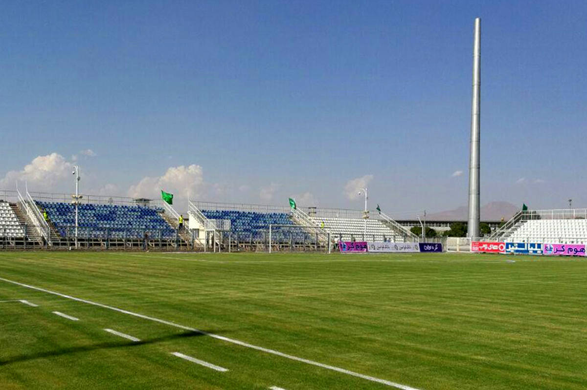 بنیان دیزل؛ میزبان تراکتور - پرسپولیس/ این بازی تماشاگر ندارد