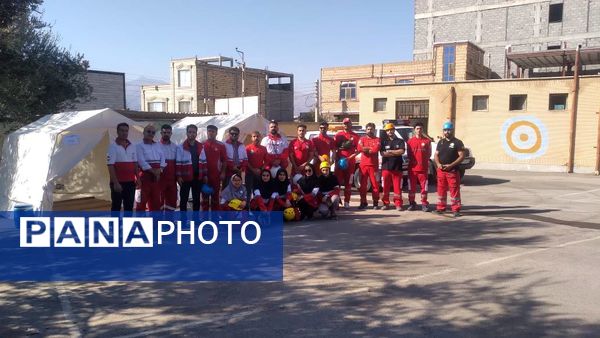 برگزاری مانور زلزله در مدرسه فاطمیه شهرستان آببر