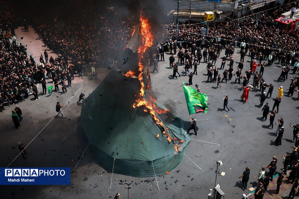 خیمه‌سوزان ظهر عاشورا در چهارراه گلوبندک تهران