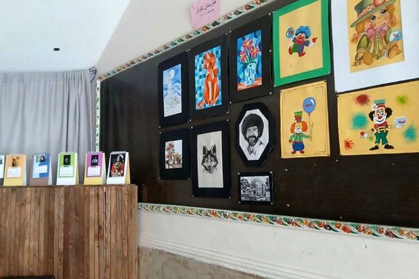 هفته «ماها» در هنرستان کوثر قیامدشت؛ تلفیق مهارت، هویت و نشاط دانش‌آموزی