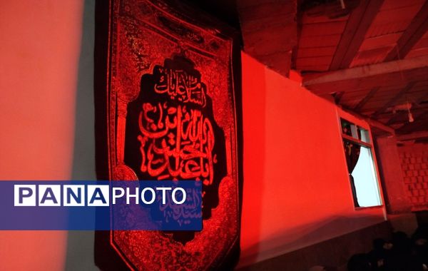 برگزاری مراسم شب سوم محرم به‌صورت باشکوه در مجمع انصارالحسین