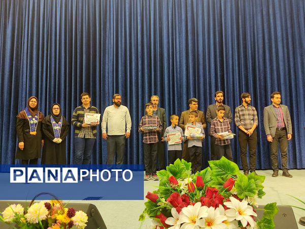 تقدیر از خبرنگاران فعال پانا و مقام‌آوران رویش شیراز