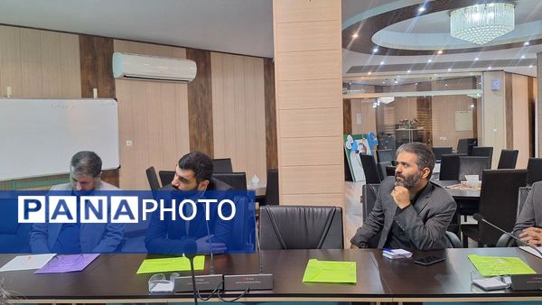 برگزاری جلسه تخصصی برنامه‌ریزی منابع انسانی و امور اداری آموزش‌وپرورش استان البرز