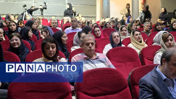 تقدیر و تجلیل از ستارگان درخشان هنرستان هنرهای زیبای اصفهان