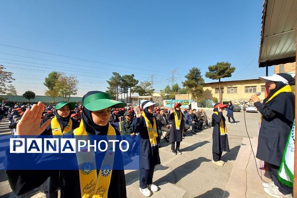 جشن عاطفه‌ها،  تجلی مهربانی دانش‌آموزان کهریزک 