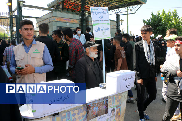 جلوه‌هایی از حضور نوجوانان در مراسم سالگرد ارتحال امام خمینی(ره)