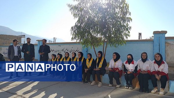 برگزاری مانور پدافند غیر عامل در دبیرستان الزهرا دیشموک 