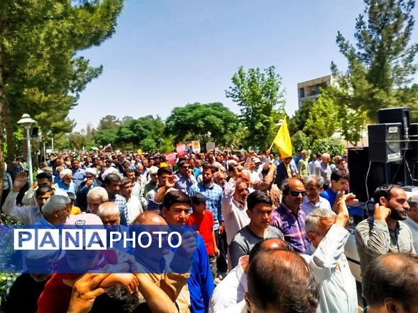 با هدف محکومیت جنایات رژیم کودک کش اسرائیل راهپیمایی جمعه خشم در کاشمر برگزار شد