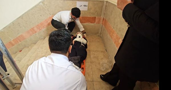 مانور سراسری زلزله در دبیرستان دخترانه نیایش گچساران 