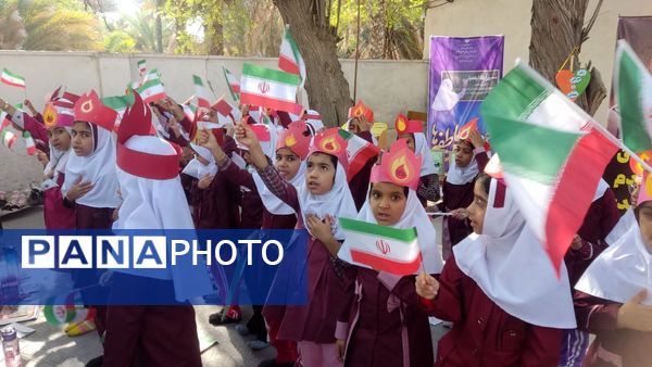 جشن عاطفه‌ها در دبستان مولوی فین؛ همدلی برای تداوم آموزش