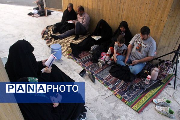 زمزمه عاشقانه دعای عرفه در یادمان 14 شهید گمنام کوه خضر نبی(ع)