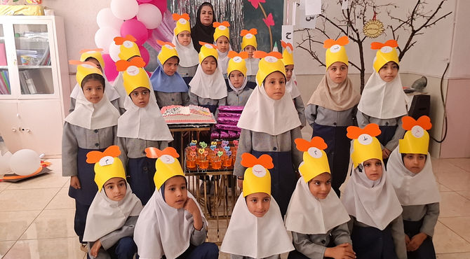 «جشن الفبا» پایانی خوش برای کلاس اولی‌های دبستان خدیجه کبری(س)
