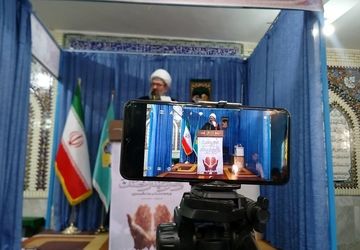 نماز جمعه این هفته شهرستان بن با حضور دانش‌آموزان  