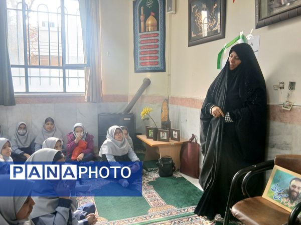 روایتگری زندگی  شهدا از زبان خواهر شهید محرابی دبستان میثاق ناحیه سه