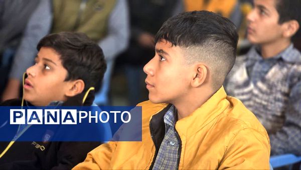 جلوه‌ای ماندگار از ارادت دانش‌آموزان بافق به شهدا