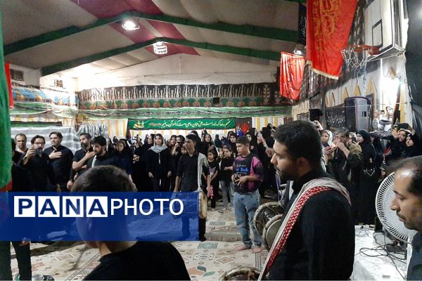 عزاداری هیات محبان علی‌ابن‌ابی‌طالب (ع) فرهنگیان شیراز در شب تاسوعای حسینی