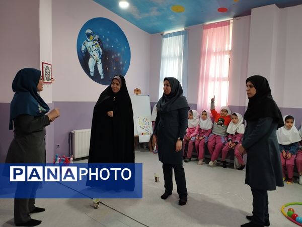افتتاح اتاق بازی و یادگیری در دبستان دخترانه پیامبر اعظم و موعود شهرستان ملارد
