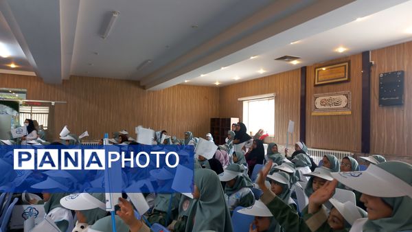 آئین افتتاحیه برنامه سفیران سلامت دانش آموزی استان خراسان رضوی در دبستان شاهد تحقیقی ناحیه ۶